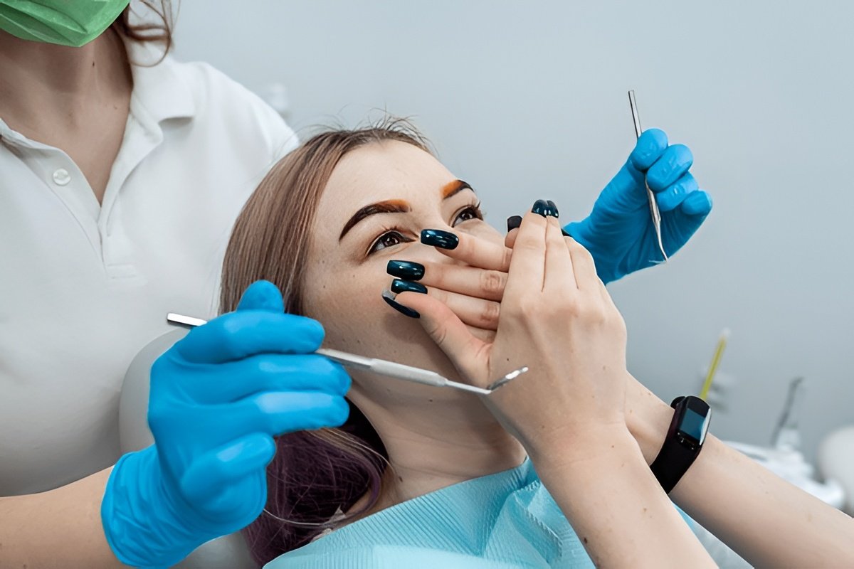 what to do if you experience facial swelling after dental work